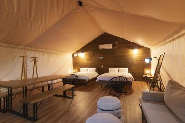 山梨県のグランピング施設「ミューの森」に家庭用テントサウナ「IESAUNA」を導入！新宿泊プラン『サウナ付きルーム』の予約を11月1日(水)に開始