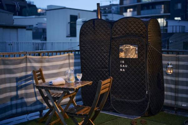 山梨県のグランピング施設「ミューの森」に家庭用テントサウナ「IESAUNA」を導入！新宿泊プラン『サウナ付きルーム』の予約を11月1日(水)に開始