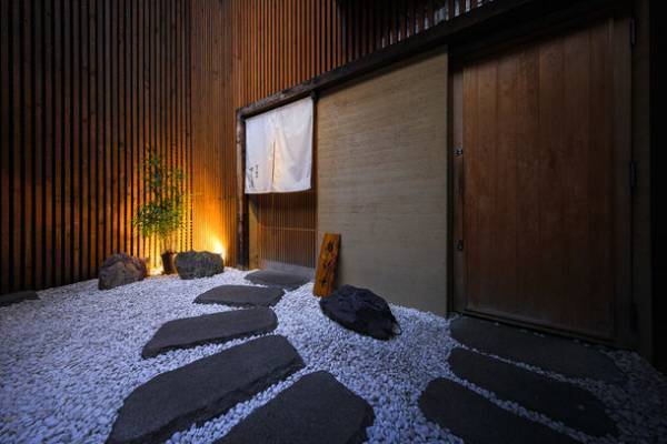 ブレンド比率は86:14。1/100単位で徹底検証したブレンド日本酒『響花』を11月8日からホリデーシーズンに期間限定で発売