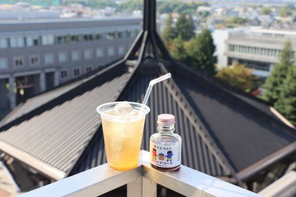 四天王寺大学 学生が企業とタイアップオリジナルクラフトコーラを制作・販売！