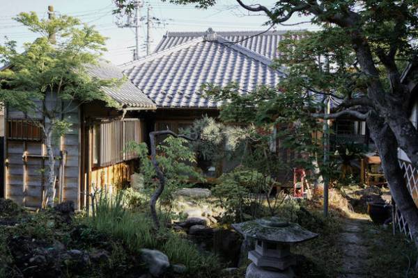 千葉県夷隅郡大多喜町に古民家リノベーション施設「宿と食事 ローブン大多喜町」が2024年2月(予定)オープン！　一棟貸しホテルでビストロスタイルのコースを味わう