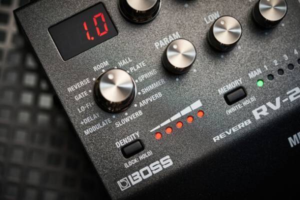 BOSSのエフェクター「200シリーズ」の最新リバーブを発売