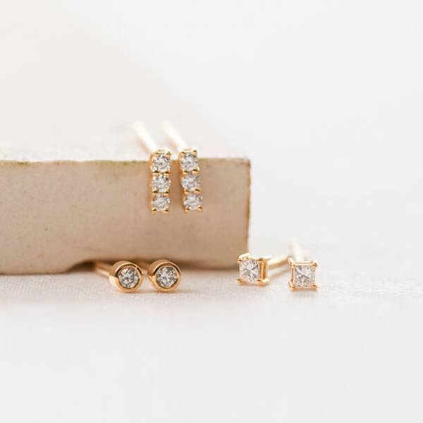 年末に向け自分へのご褒美＆プレゼントに欲しいアクセサリー・ジュエリーに関する1万人アンケートの結果を公開