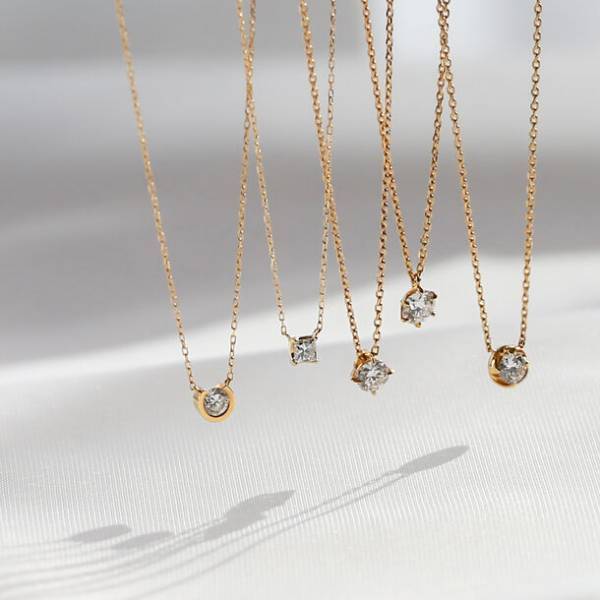 年末に向け自分へのご褒美＆プレゼントに欲しいアクセサリー・ジュエリーに関する1万人アンケートの結果を公開