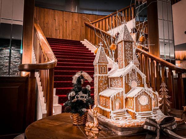 今年のロッテアライの贈りものは、どこよりも“甘い”クリスマス。『LOTTE ARAI SWEETS ROMANTIC CHRISTMAS』