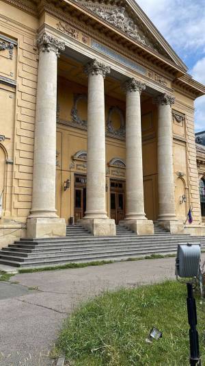 欧州で医学部を卒業した71歳の医者が誕生！MSA　11月2日に「ギネス世界記録」を申請