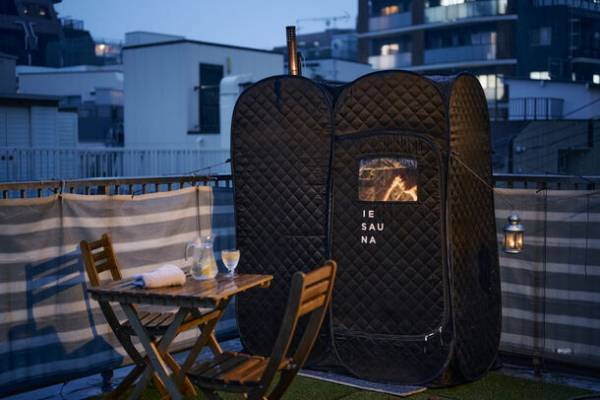 『IESAUNA(イエサウナ)』、タブチキヨシ設計デザインの家に導入　無煙を実現したバイオストーブサウナのある暮らしを創造