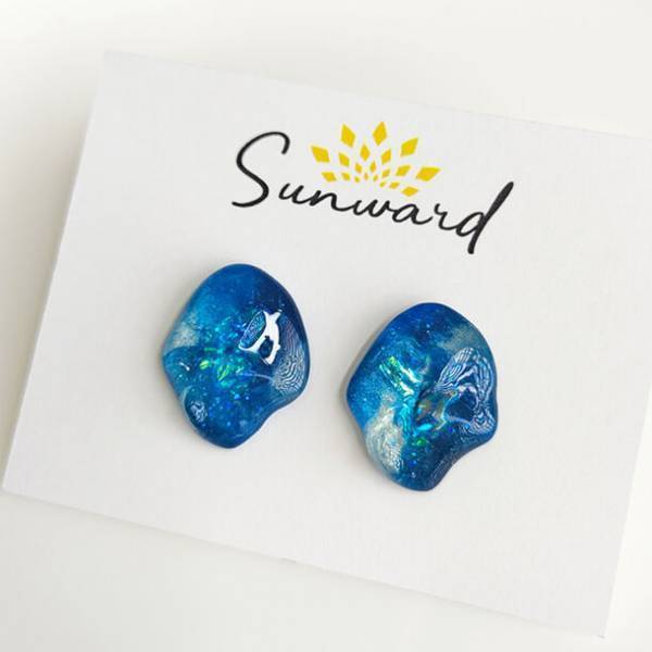 レジンづくりの気泡対策にお困りの方必見！アンバサダー座談会の意見から生まれた気泡がすぐに抜けて形の細かいシリコンモールドにも隅々まで流れの良い超サラサラタイプの新型レジンを構想から1年の開発期間を経て新発売！