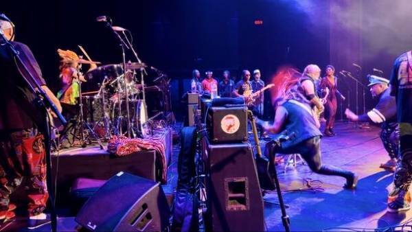 14歳のドラマーCHITAA、FUNKの神様ジョージ・クリントンのアメリカツアー出演動画をYouTubeで公開