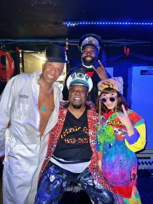 14歳のドラマーCHITAA、FUNKの神様ジョージ・クリントンのアメリカツアー出演動画をYouTubeで公開