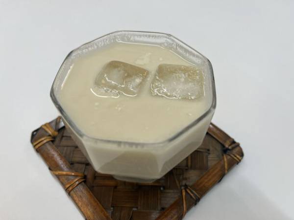 2,500名以上の方に食べ痩せメソッド「瞬食」を伝授するベルラスがりんご酢を開発