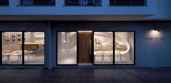 有名飲食店の食器プロデュースを数多く手掛ける田代陶器店が実用性とブランド性を兼ね備えた食器を取り揃えた新規店舗「TOKITOIRO」を福岡市中央区浄水通にオープン