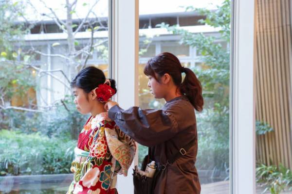 障がいを有する新成人へ「ハタチ記念撮影会」開催　最高級の着物とプロのヘアメイクで大切な一日のお手伝い【着物のやまと×渋谷区×アトリエはるか】