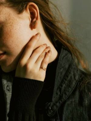 デニムブランド YANUK、ファッションジュエリーブランドSTELLAR HOLLYWOODとの初ジュエリーコレクションが登場！11月30日より店舗・オンラインストアで販売開始