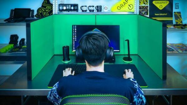 GRAPHT、自宅を本格的な「ストリーミング環境」に変える音楽スタジオ監修の調音パネルを11月30日(木)に発売！