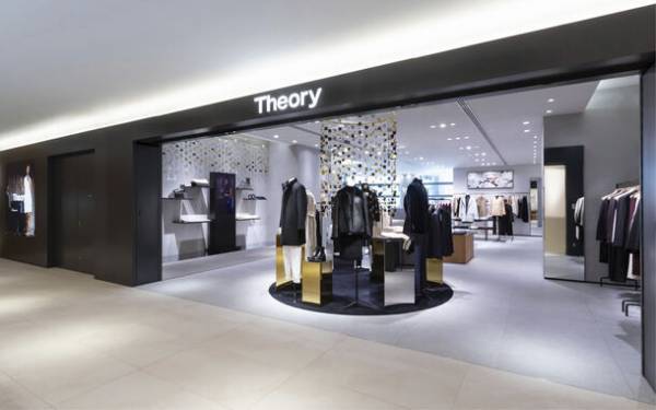 セオリーのコンバインショップが麻布台ヒルズに2023年11月24日(金)オープン