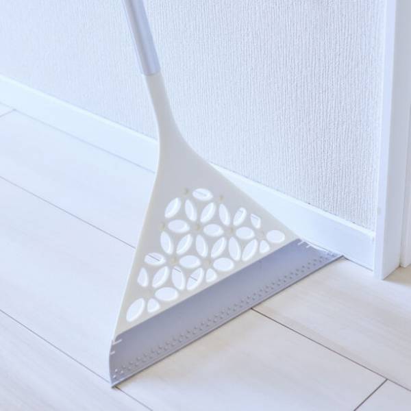 「掃く・拭く・かきとる」が1本で完結する掃除道具『Luotta(ルオッタ)』がMakuakeにて11月に先行受注開始