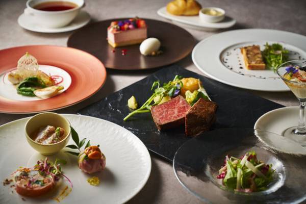 “リーベルホテル12月～2月限定” 冬の味覚×炭火焼ステーキのディナーコースやほうじ茶やピスタチオの冬パフェなど販売開始　～リーベルホテル アット ユニバーサル・スタジオ・ジャパン～