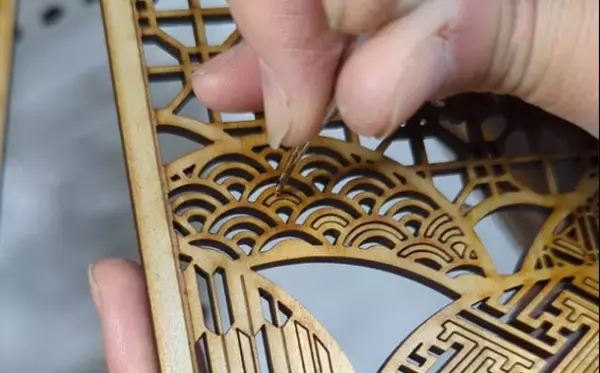 新年にふさわしい福を呼ぶ吉祥文様と日本神話がテーマの美しい「木製御朱印帳-東雲-」をMakuakeにて先行予約販売開始　～12月3日まで実施～