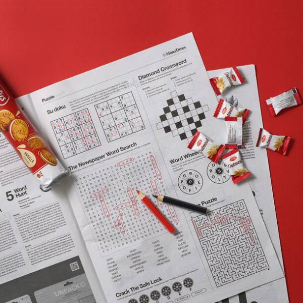 撮影小物・インテリア雑貨に使用できアレンジしやすい新商品　オリジナル英字新聞を12月1日よりオンライン発売