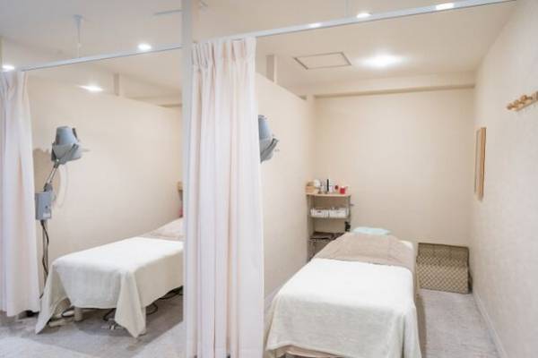 秋の不眠でお悩みの方の増加について調査　日照時間の減少と急激な気温差による秋の睡眠障害を鍼灸で整える