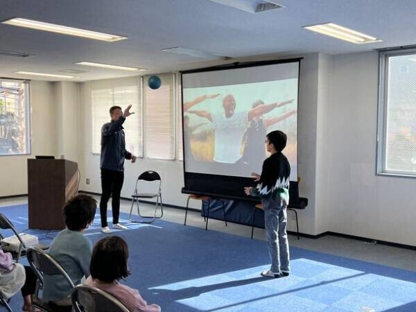 ＜開催報告＞サギヌマスイミングクラブが競泳日本代表 川根 正大選手の特別講演会を開催