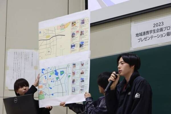 四天王寺大学学生が地域活性化企画を市長にプレゼン　学生による地域課題解決提案コンテストを実施
