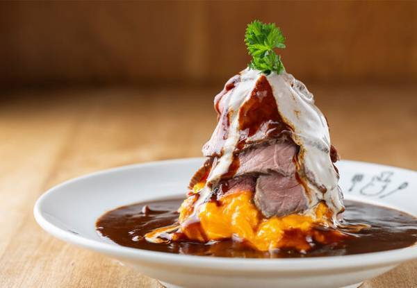 【熱海プリン】毎年2万本完売の大人気フレーバー「2層仕立てのチョコレートプリン」を12/22より販売開始！～クリスマスシーズンは全店チョコづくし！食堂ではクリスマス限定特別メニューも～