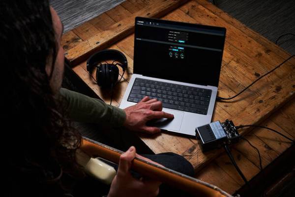 リアルなギター・アンプ・サウンドを楽しめるコンパクト・ペダルを発売