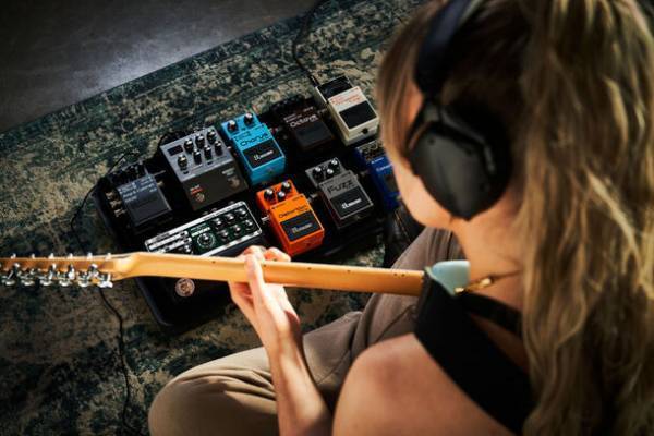 リアルなギター・アンプ・サウンドを楽しめるコンパクト・ペダルを発売
