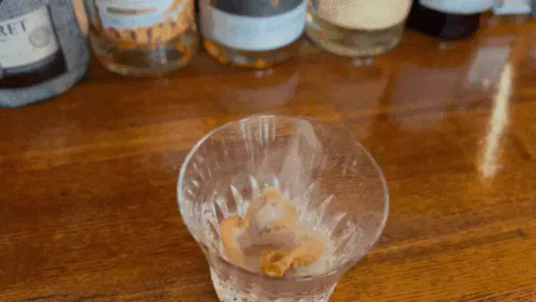 手軽に本格燻製！お酒や食材をスモーキーな香りで格上げし、上質な晩酌タイムを演出　『ReSmoked 2.0』をMakuakeにて12月6日より先行販売開始！