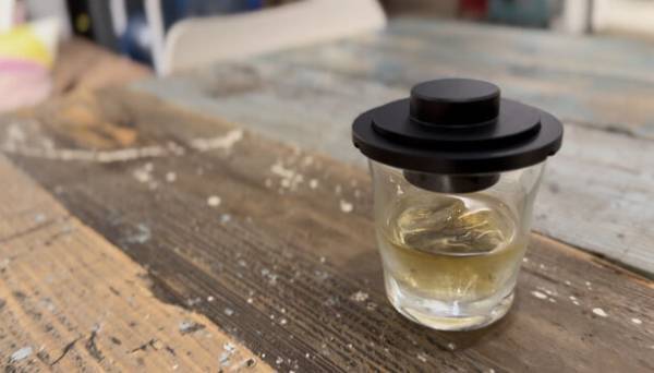 手軽に本格燻製！お酒や食材をスモーキーな香りで格上げし、上質な晩酌タイムを演出　『ReSmoked 2.0』をMakuakeにて12月6日より先行販売開始！