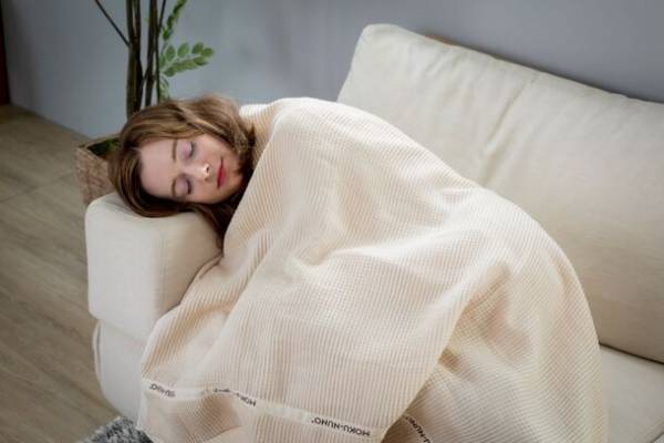 増加し続ける放置された山林、近年多発する土砂崩れの原因に！間伐材からできたタオルケットでサーキュラーエコノミーに貢献