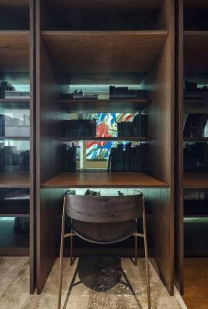 アート・ビジネスをテーマにした読書スペース併設の古書店「Seibundo」が東京・京橋駅に開業