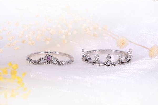 オタばれしない！推し活専用『プチ推しジュエリー』を12月7日に販売開始　カラーやモチーフ、オリジナル刻印でカスタマイズ