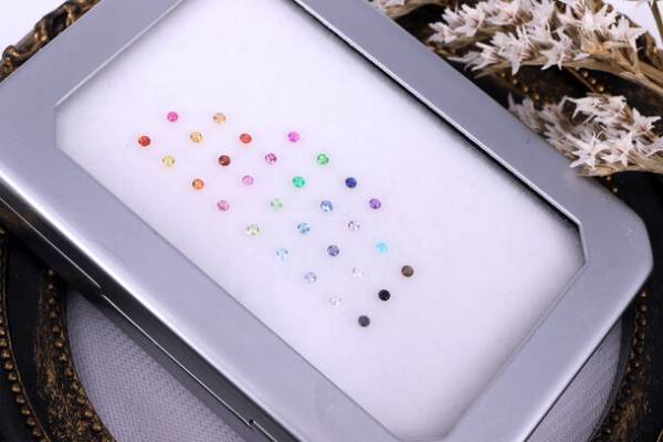 オタばれしない！推し活専用『プチ推しジュエリー』を12月7日に販売開始　カラーやモチーフ、オリジナル刻印でカスタマイズ