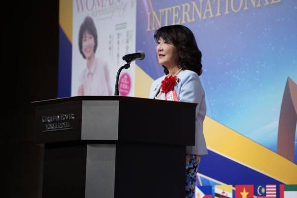 女性企業家ビジネスモデル書『WOMAN Serendipity IV』の出版パーティー開催レポート　『国際女性企業家コンテスト』グランプリは株式会社DAPPYY　西山花子氏に決定