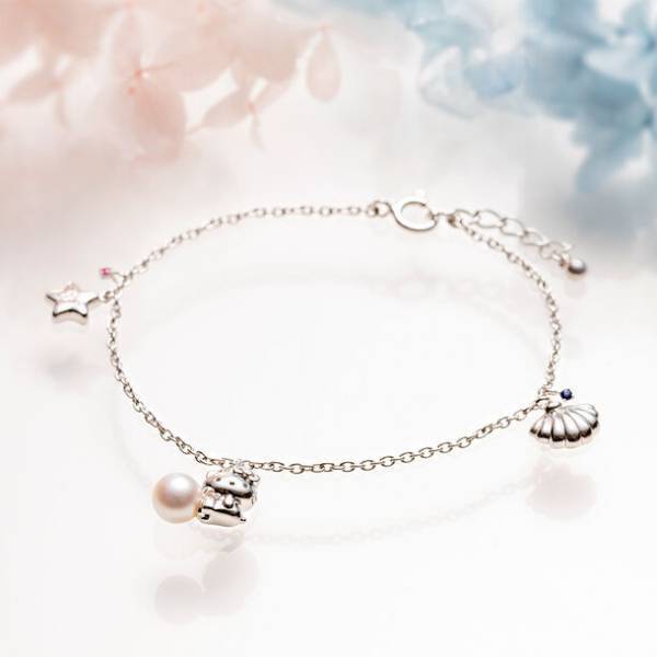 「海とハローキティとパール」をテーマに大人の女性に向けた新作ジュエリーを12月8日に発表