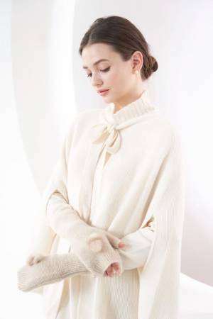 季節外れの黄砂は、温暖化と安価なカシミヤが原因？環境に配慮しモンゴルカシミヤ産業に貢献した日本人女性が感謝状授与