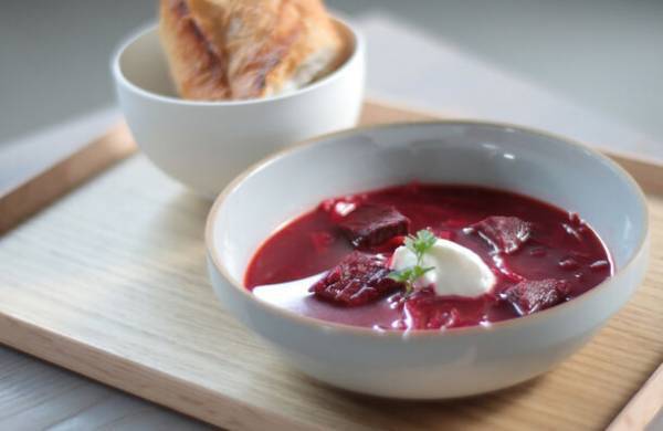 ＜子育て経験から開発＞ 料理をする時間のないママに贈る　身体に優しく手軽に栄養補給できるボルシチ　11月26日より期間限定先行販売開始