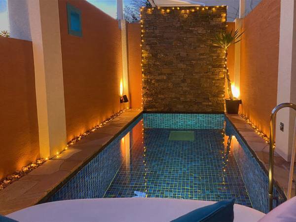 温水プール付サンタフェスイートで過ごすクリスマスステイプラン　伊豆高原のリゾートホテル『コルテラルゴ伊豆高原』で提供開始