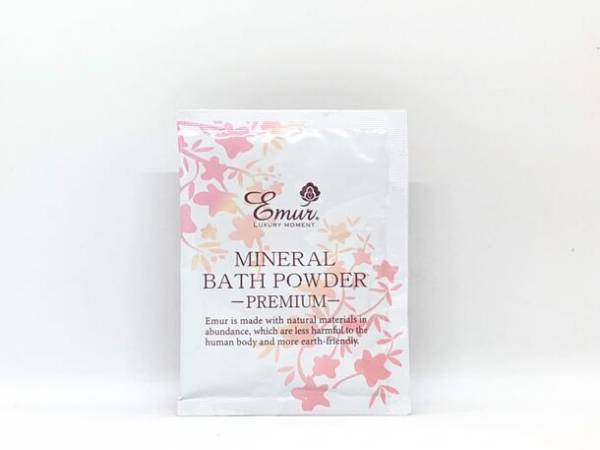 乾燥する冬にピッタリ！お肌のクレンジングができる入浴料「エミュール ミネラルバスパウダープレミアム」国内製造に切り替え、12月8日(金)リニューアル発売