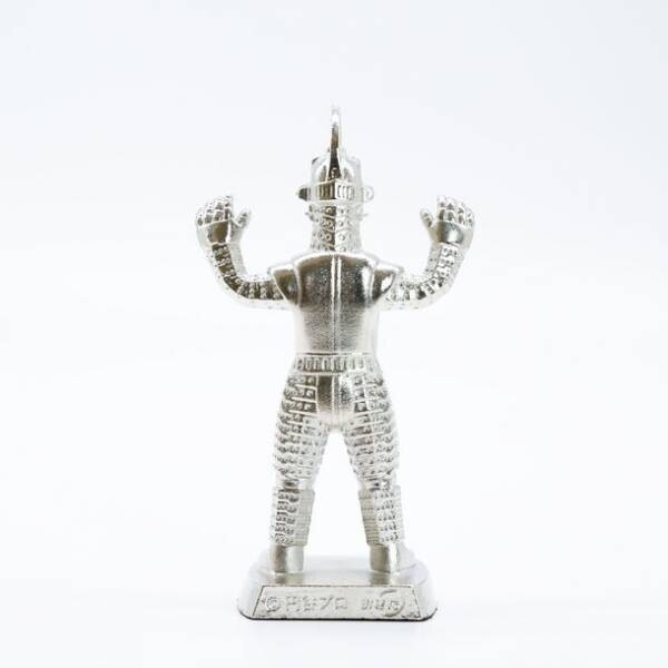 ウルトラセブンと怪獣をモチーフとした“メタル(金属製)”のペーパーウェイトの受注販売を開始！