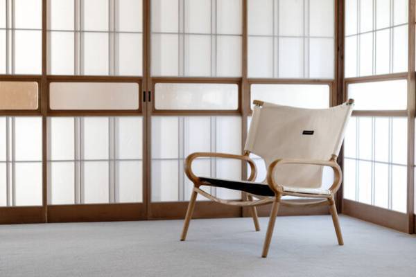 プロダクトデザイナーによるブランド「LIFEWORKPRODUCTS」のチェア＆シェルフコンテナに新色「オーク×アイボリー」を追加