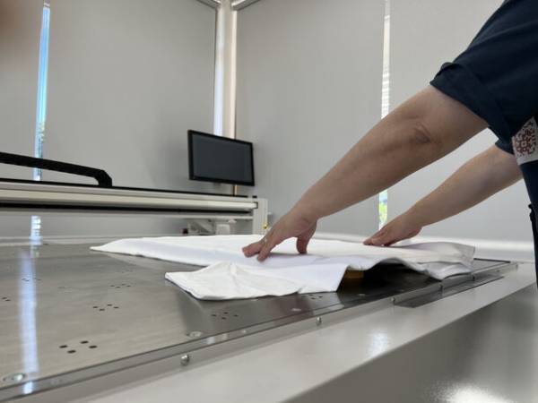 作業服メーカ小倉屋、オリジナルトレーナー作りができる「冬のスペシャルワークショップ」を2024年1月12日まで開催　～地球に優しい最新のプリンターを使用～