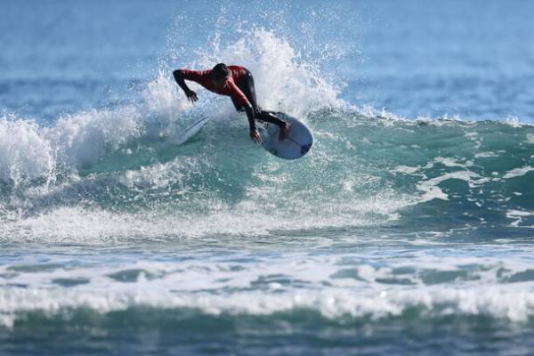 宮崎県日向市で行われたWSL公認大会「WSL QS1,000 The Open Surfing　HYUGA PRO presented by RASH」最終日　男子は矢作紋乃丞、女子は川瀬心那がともにQS初優勝