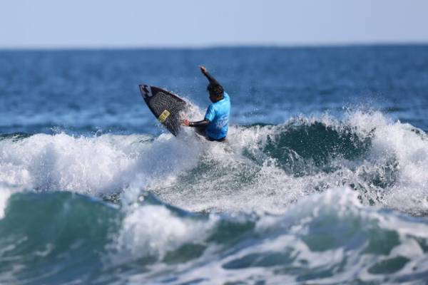 宮崎県日向市で行われたWSL公認大会「WSL QS1,000 The Open Surfing　HYUGA PRO presented by RASH」最終日　男子は矢作紋乃丞、女子は川瀬心那がともにQS初優勝