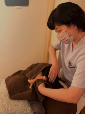 ヘッドマッサージですっきりした新年を迎える！神戸・頭専門マッサージ「Hypnos」、オープン一周年記念キャンペーンを開催