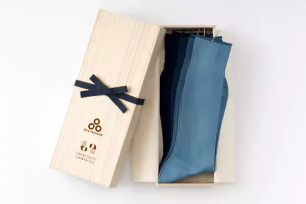 国内希少な技術、素材で至高の靴下！20年ぶりに工場機能を取り戻した創業122年企業WESTが高級靴下をMakuakeにて先行販売開始。藍染コラボも！