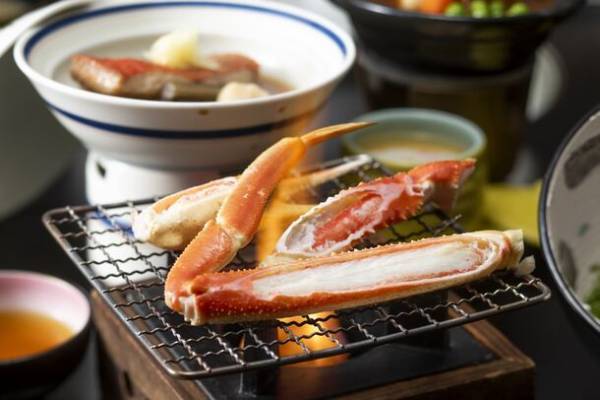 開業50周年の静岡県・西伊豆「堂ヶ島ニュー銀水」　1月13日より期間限定で「ズワイガニ食べ放題フェア」を初開催！お好みに合わせた会席プランとの組み合わせが可能